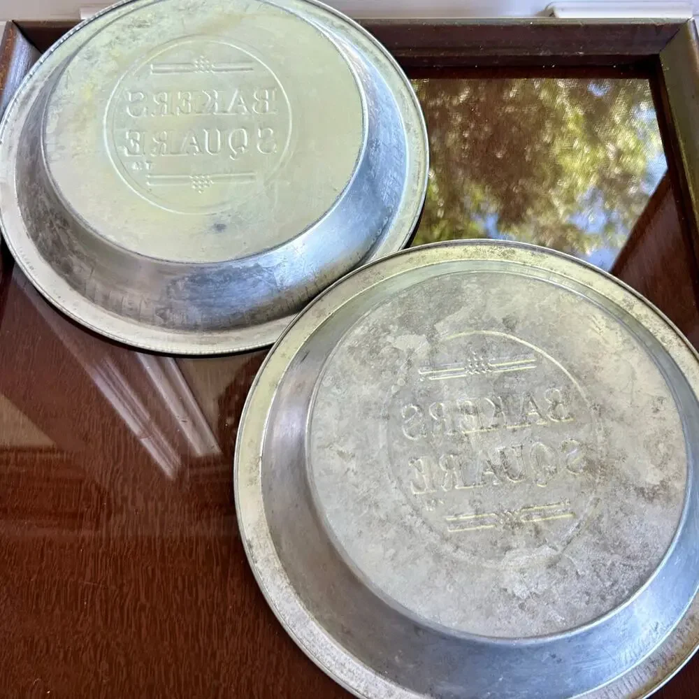 Vintage Baker’s Square Metal Pie Tins – Set of 2 – 9” Diameter